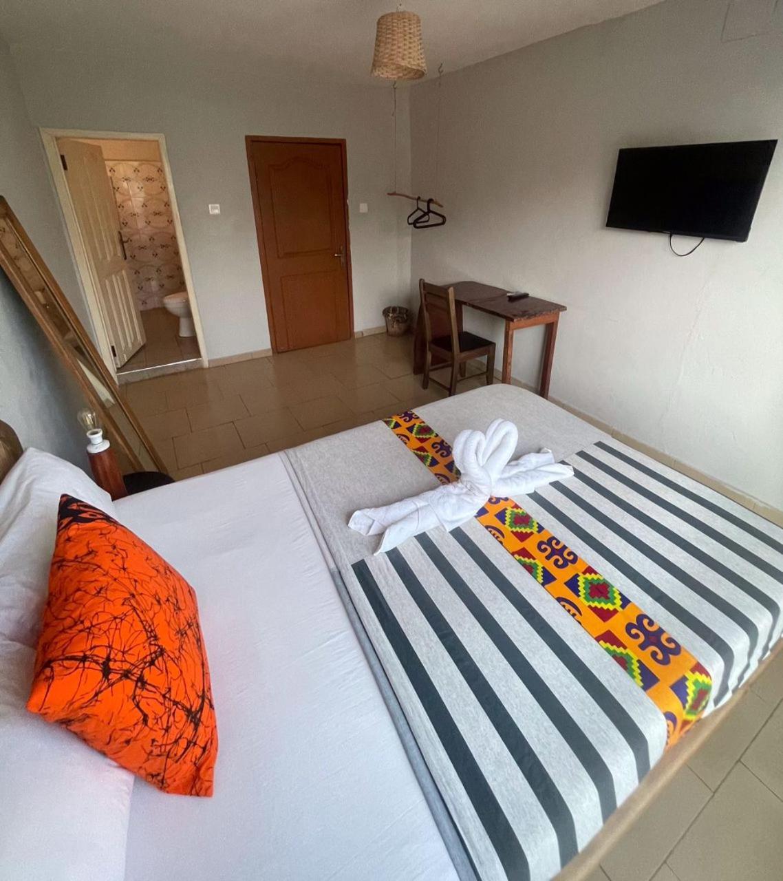 Afiki Otel Elmina Dış mekan fotoğraf
