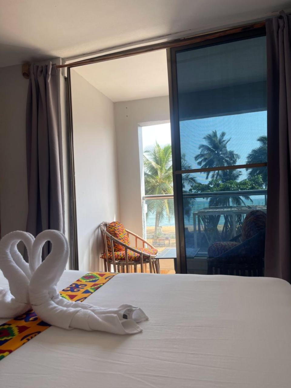 Afiki Otel Elmina Dış mekan fotoğraf